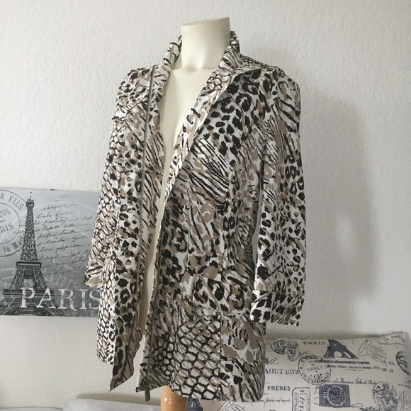 Chico’s Zenergy Tribal Print Blazer Sz M - Picture 15 of 16